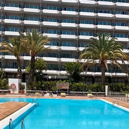Apto Dowtown Vistas Piscina Y Cerca Playa Lägenhet